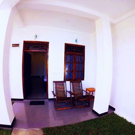 Guitar Bay Hotel Аругам Бей Екстериор снимка